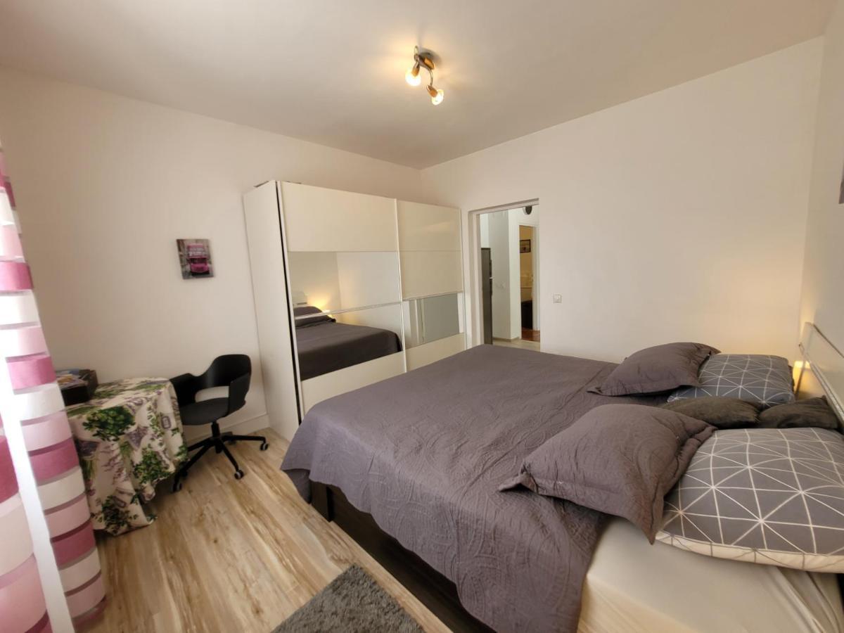 Ferienwohnung mit beheiztem Pool Kroatien Herbst und Winter Lovran Exterior foto